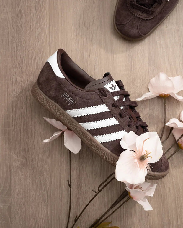 <h2>Adidas</h2>